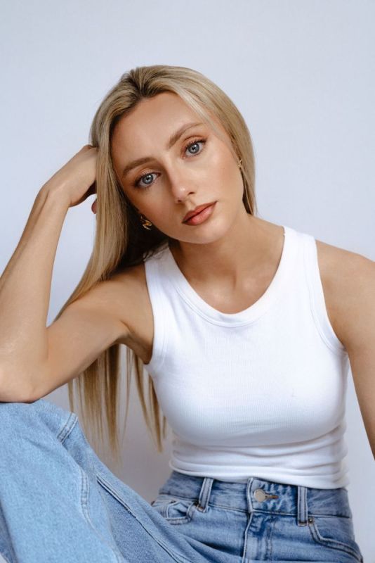 Chloe O L